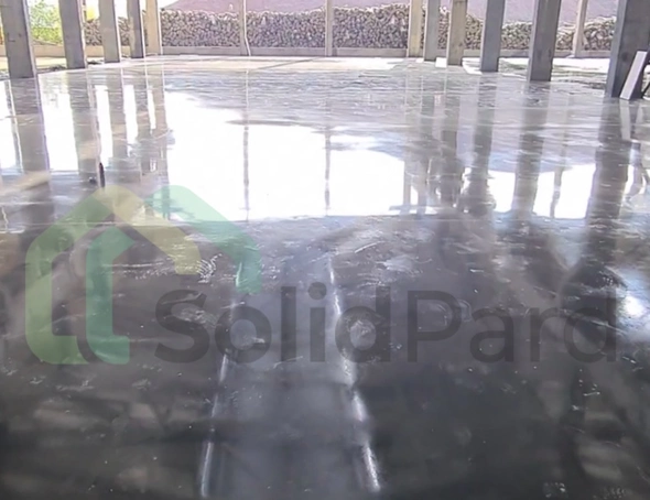 бетонный пол с топпингом